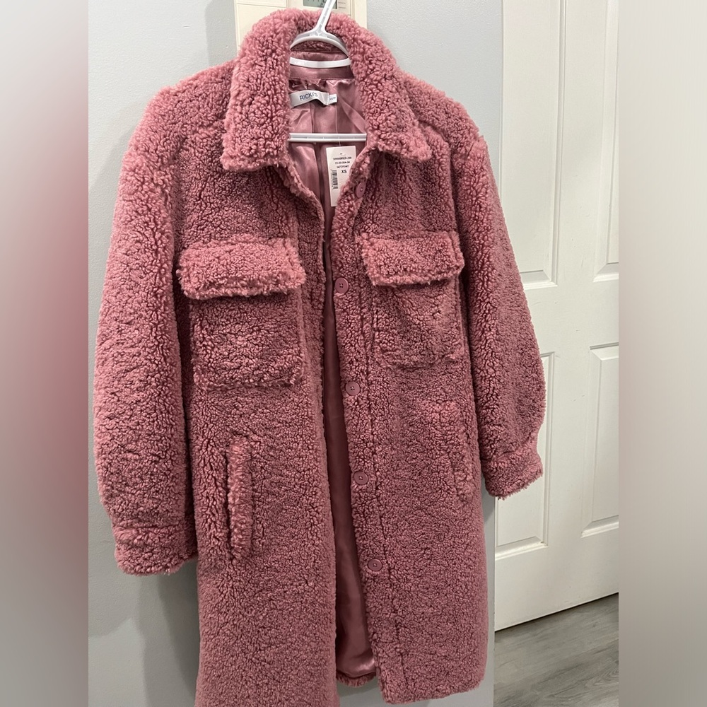 Women’s size XS long teddy jacket (pink)